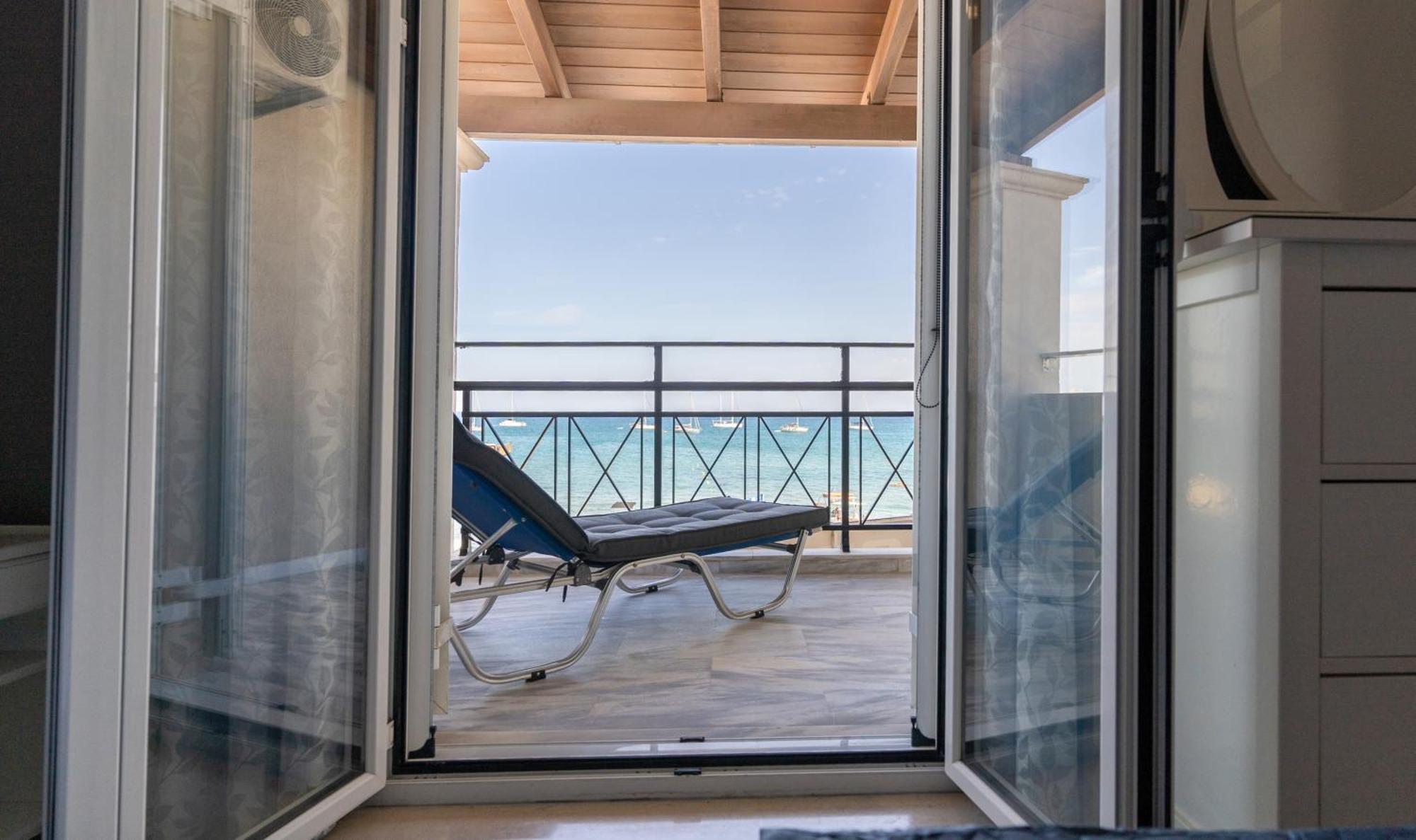 George Beachfront Apartments Lithakia  Habitación foto